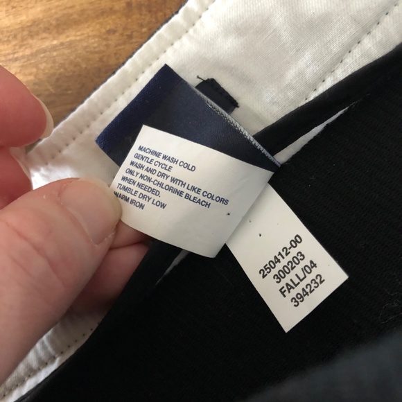 GAP Black Fit and Flare Skirt - Size 4 - Picture 4 of 6